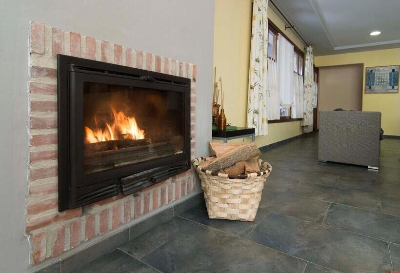 فندق Puerta Del Oriente