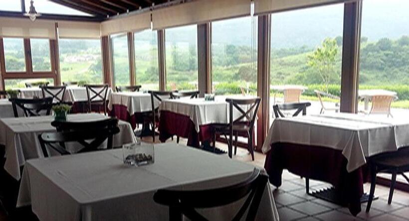 فندق Puerta Del Oriente