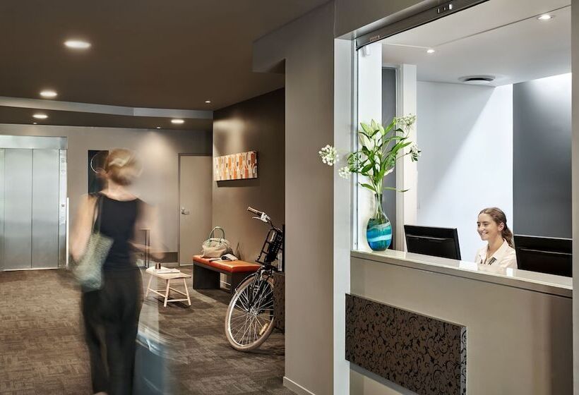 هتل Punthill Essendon