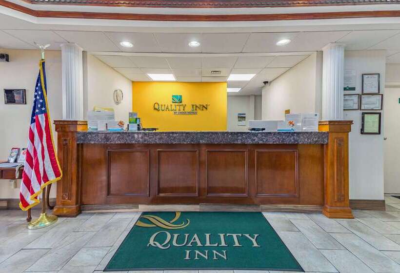 فندق Quality Inn