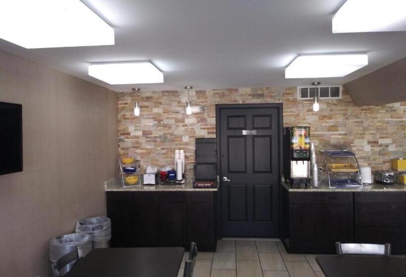 فندق Quality Inn