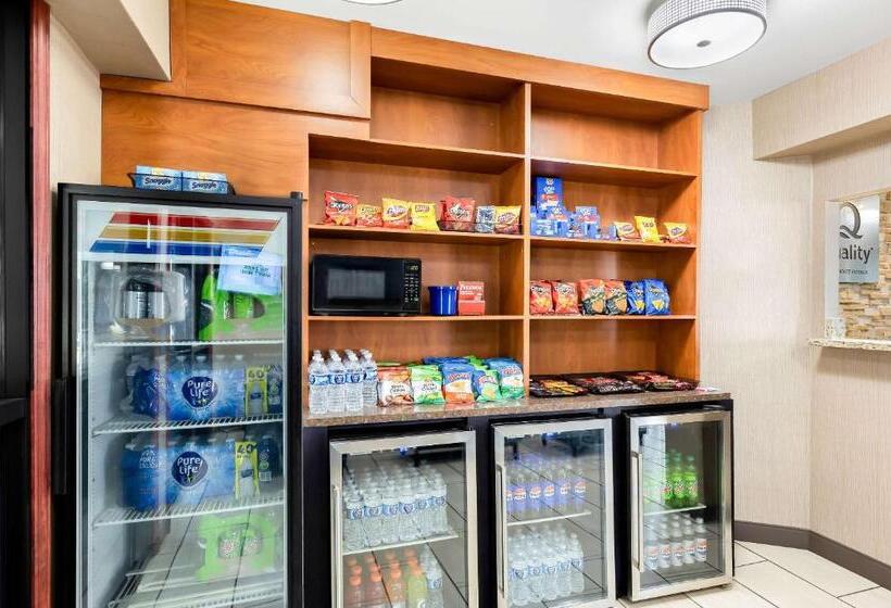 فندق Quality Inn