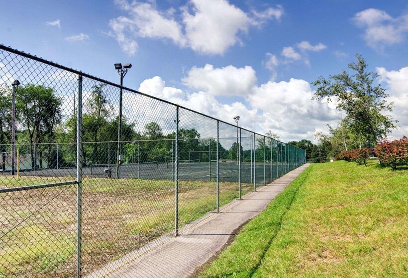 Отель Quality Inn New River Gorge