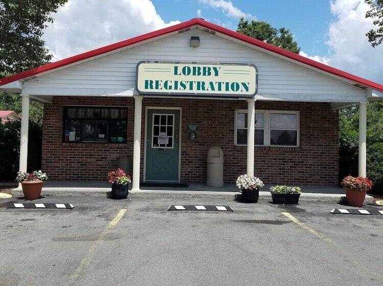 Отель Quality Inn New River Gorge