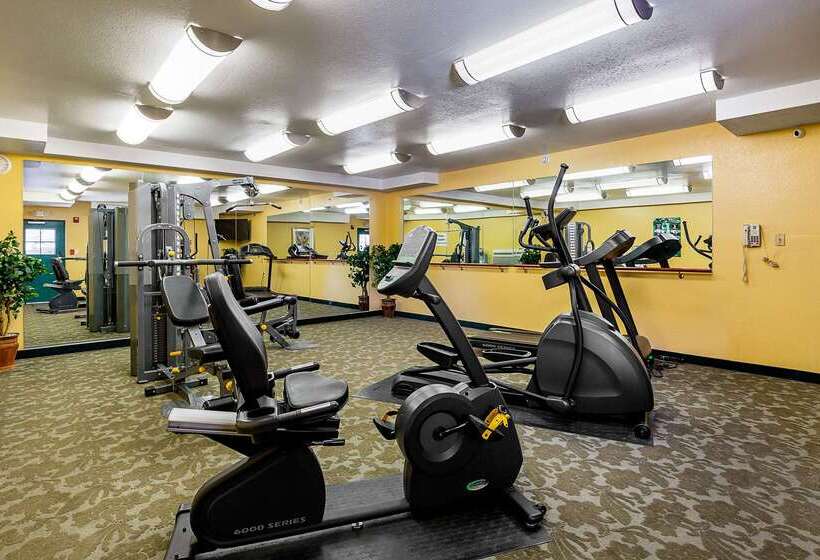 هتل Quality Inn & Suites Galveston   Beachfront