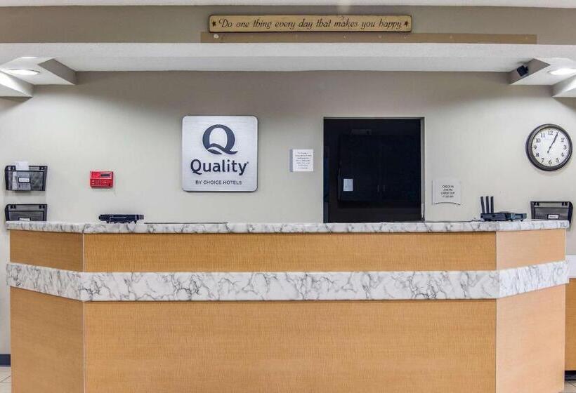 فندق Quality Inn & Suites Grove Cityoutlet Mall