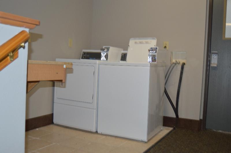 فندق Quality Inn & Suites Grove Cityoutlet Mall