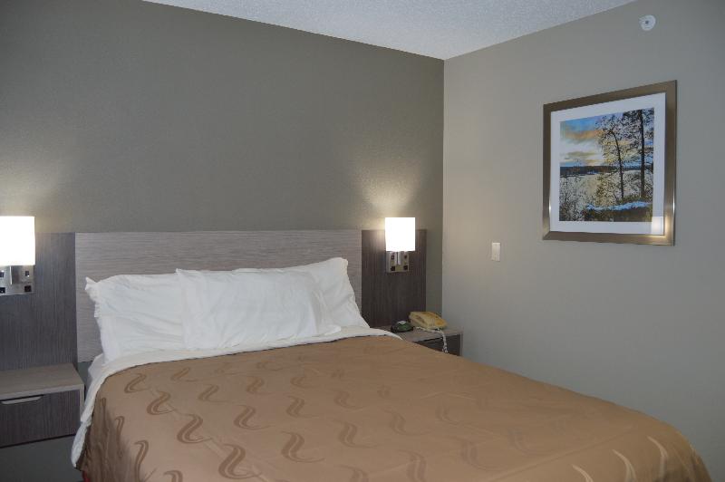 فندق Quality Inn & Suites Grove Cityoutlet Mall