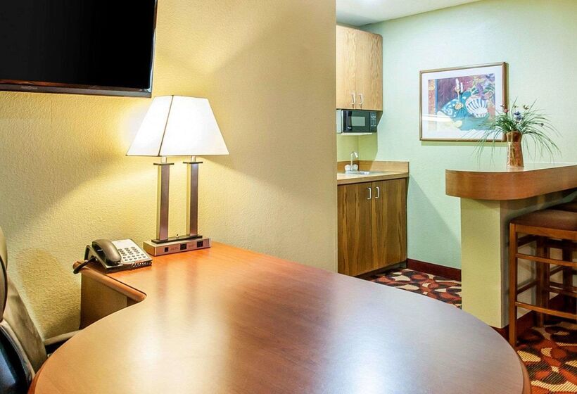 فندق Quality Inn & Suites Kansas City I435n Near Sports Complex
