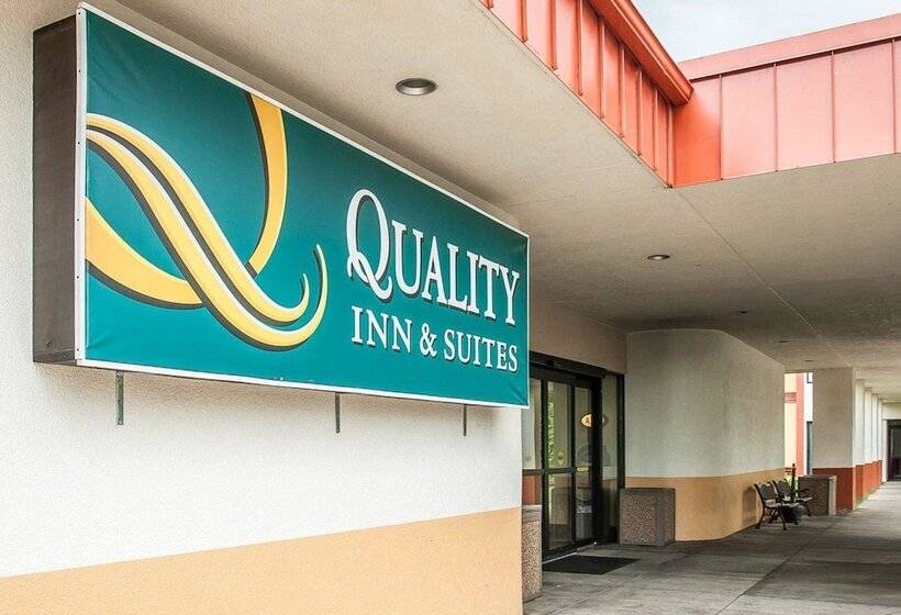 فندق Quality Inn & Suites Kansas City I435n Near Sports Complex