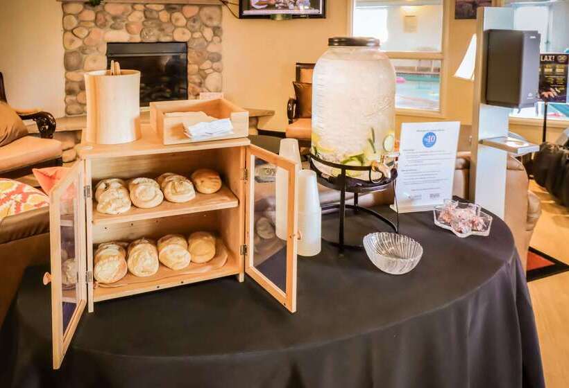 فندق Quality Inn & Suites Sequim At Olympic National Park