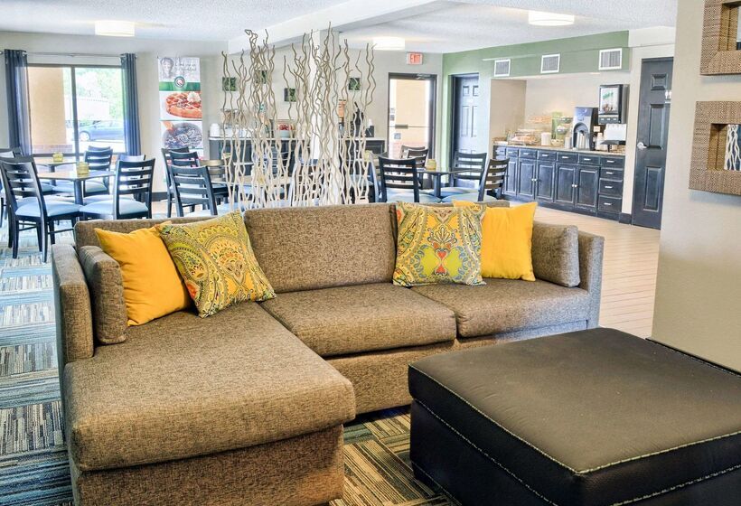 فندق Quality Inn Thornburg