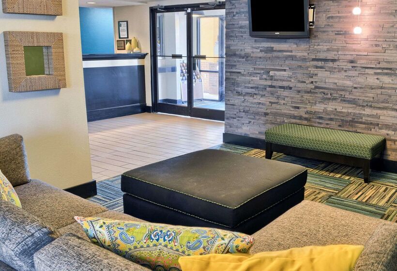 فندق Quality Inn Thornburg