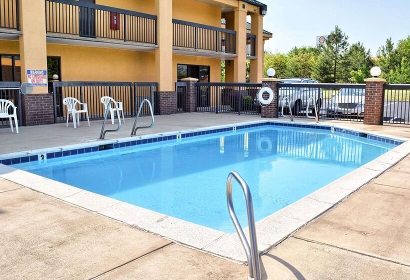 فندق Quality Inn Thornburg