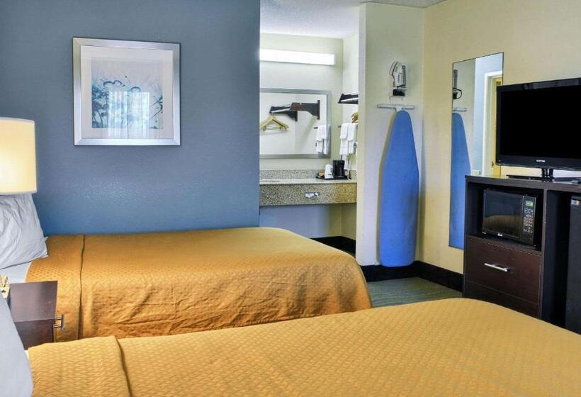 فندق Quality Inn Thornburg
