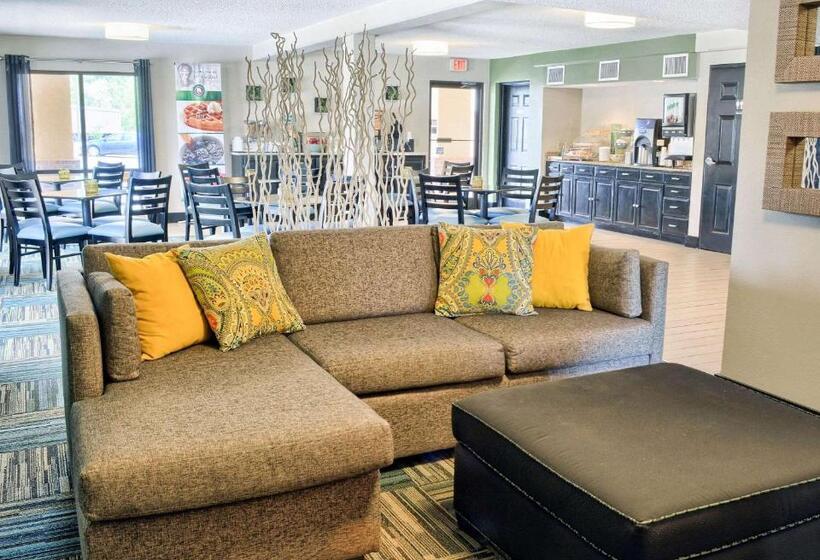 فندق Quality Inn Thornburg