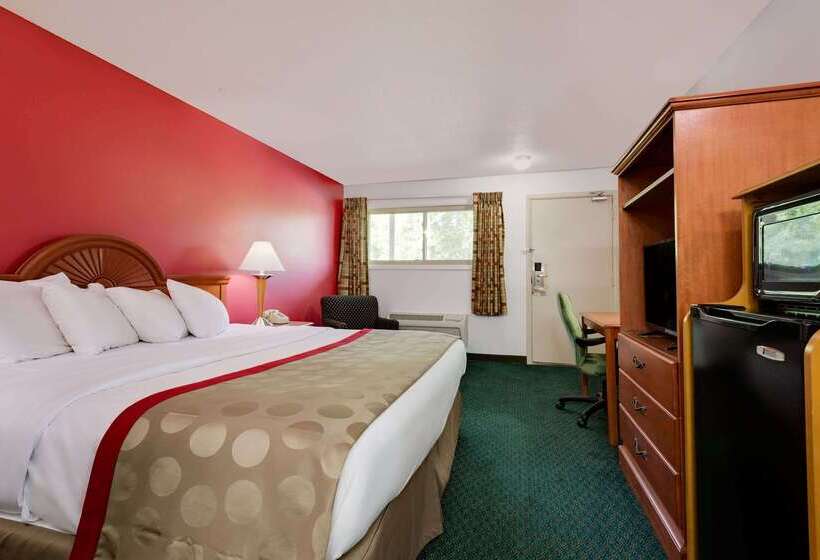 فندق Ramada By Wyndham Cleveland Airport West