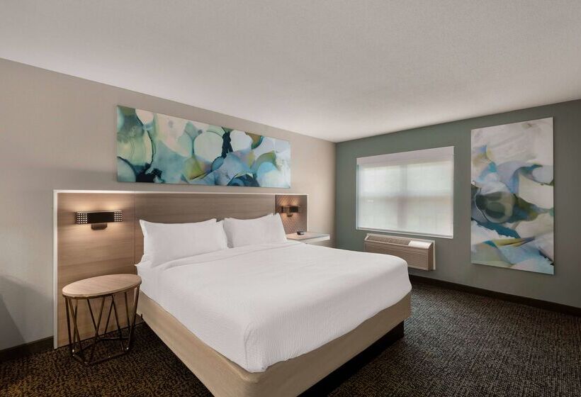 Wyndham Garden Galena Hotel & Day Spa