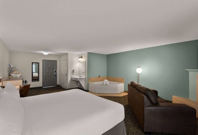 Wyndham Garden Galena Hotel & Day Spa