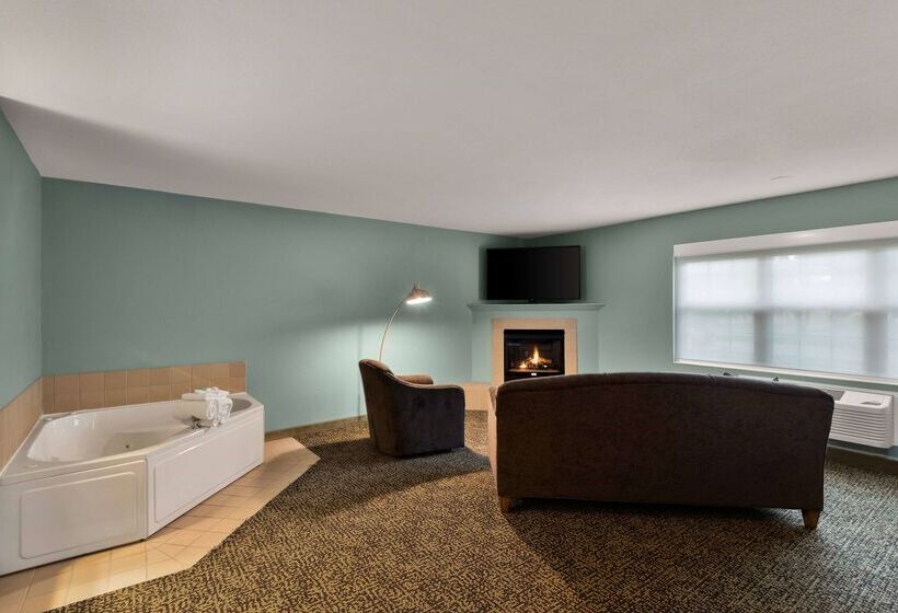 Wyndham Garden Galena Hotel & Day Spa