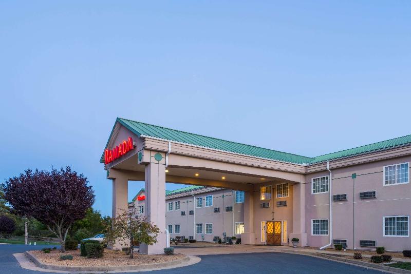 فندق Ramada By Wyndham Strasburg   Shenandoah Valley