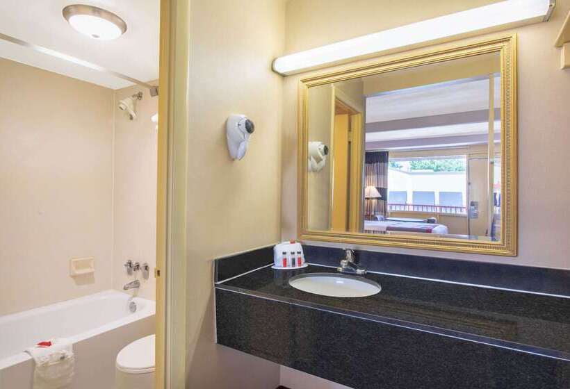 בית מלון כפרי Ramada Limited Cockeysville