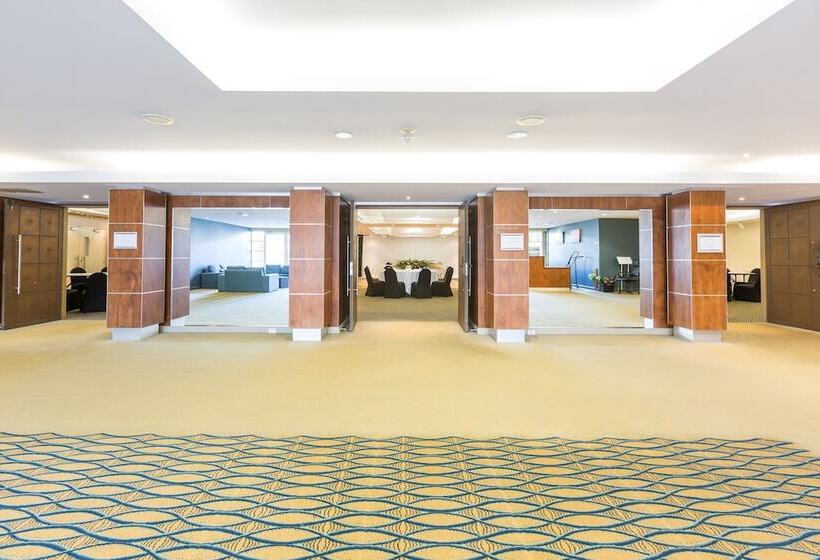 בית מלון כפרי Ramada Resort By Wyndham Shoal Bay