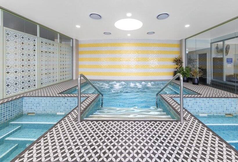 בית מלון כפרי Ramada Resort By Wyndham Shoal Bay