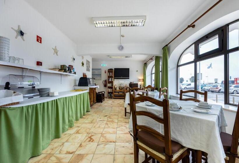 ホテル Residencial Salema