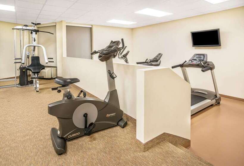 هتل Americinn By Wyndham Rochester Near Mayo Clinic