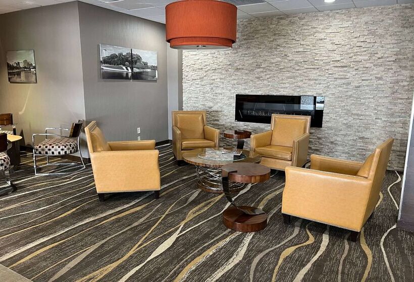 בית מלון כפרי Americinn By Wyndham Rochester Near Mayo Clinic