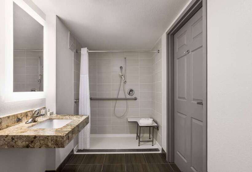 בית מלון כפרי Americinn By Wyndham Rochester Near Mayo Clinic