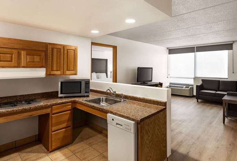 בית מלון כפרי Americinn By Wyndham Rochester Near Mayo Clinic