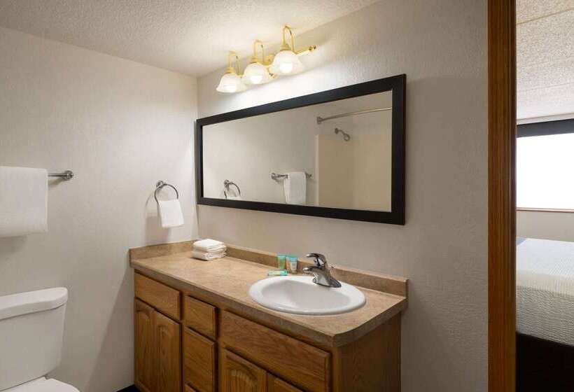 בית מלון כפרי Americinn By Wyndham Rochester Near Mayo Clinic