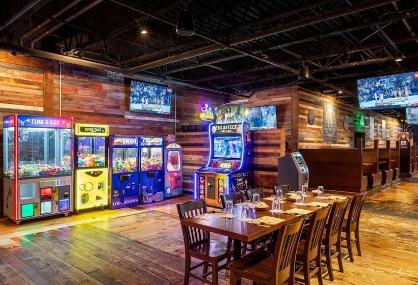 בית מלון כפרי Americinn By Wyndham Rochester Near Mayo Clinic