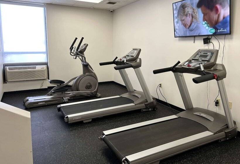 هتل Americinn By Wyndham Rochester Near Mayo Clinic