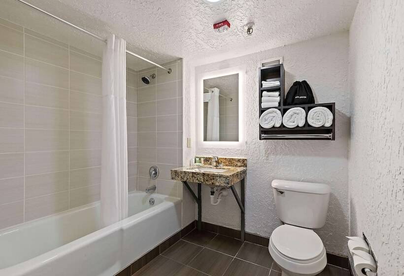 هتل Americinn By Wyndham Rochester Near Mayo Clinic