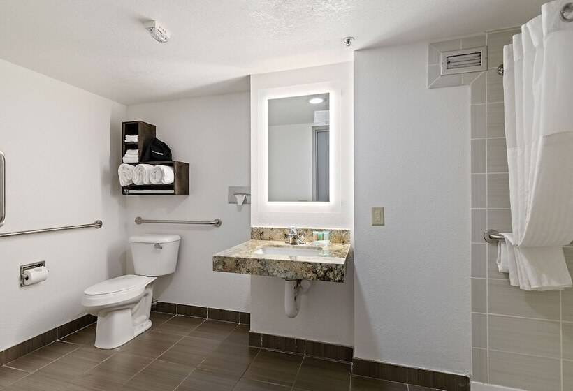 هتل Americinn By Wyndham Rochester Near Mayo Clinic