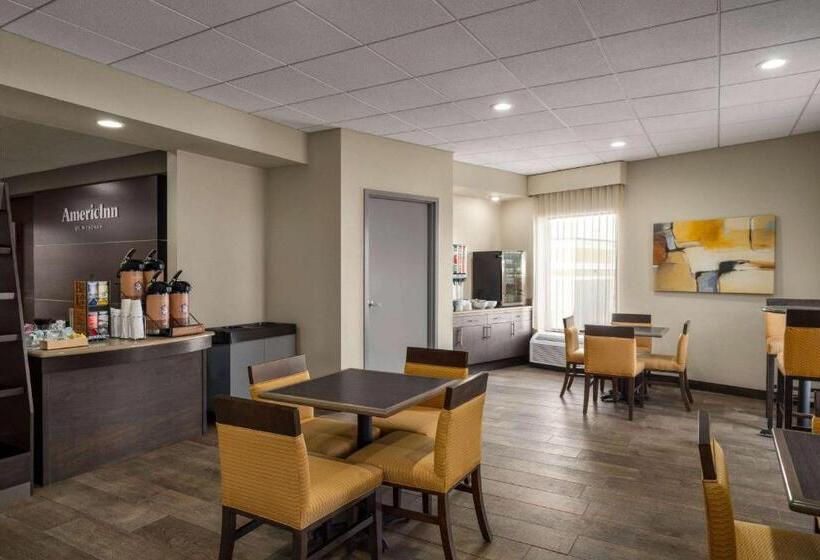 هتل Americinn By Wyndham Rochester Near Mayo Clinic