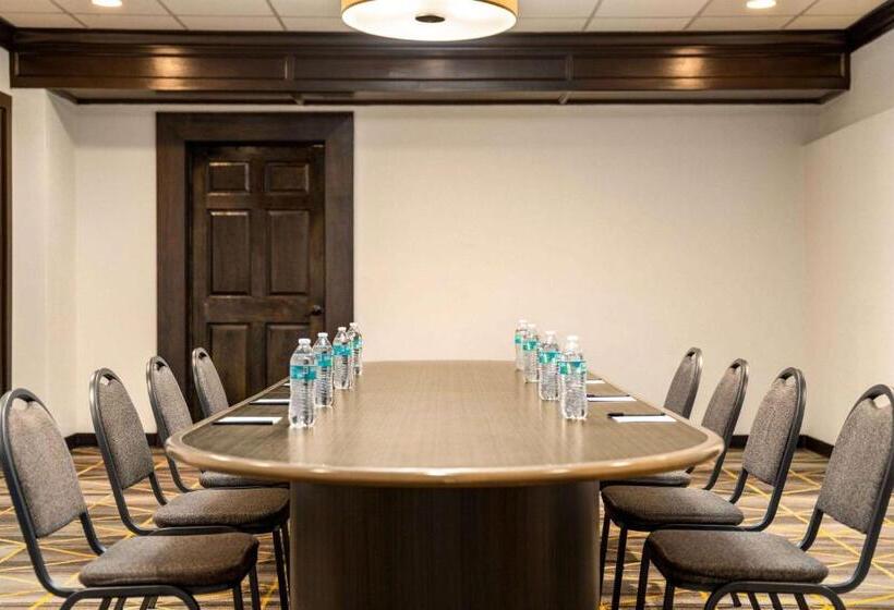 בית מלון כפרי Americinn By Wyndham Rochester Near Mayo Clinic