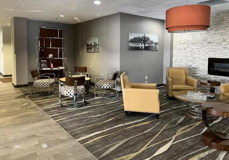 هتل Americinn By Wyndham Rochester Near Mayo Clinic