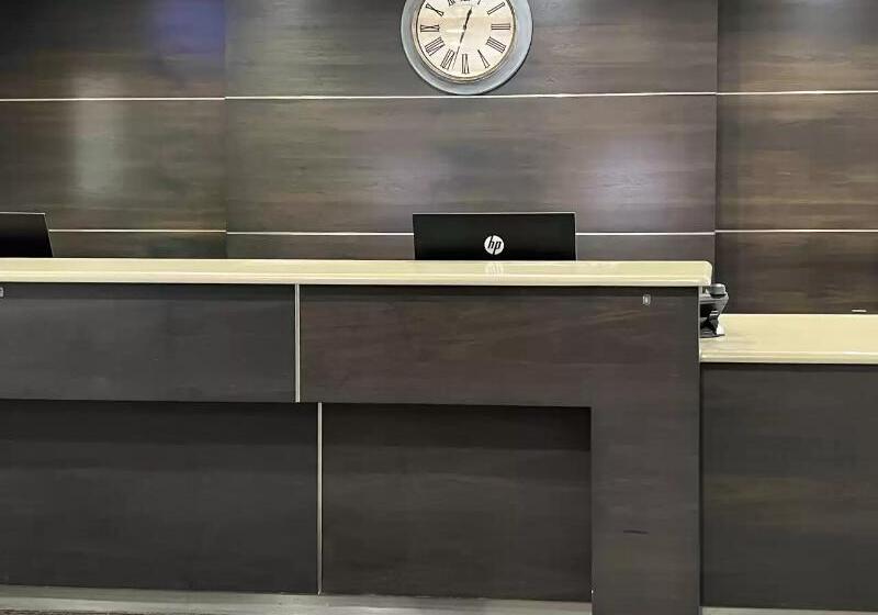 בית מלון כפרי Americinn By Wyndham Rochester Near Mayo Clinic