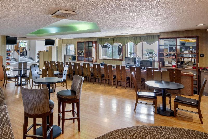 בית מלון כפרי Inn At The Highland Denver Downtown