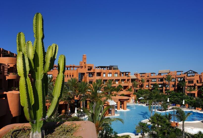 Отель Royal Hideaway Sancti Petri