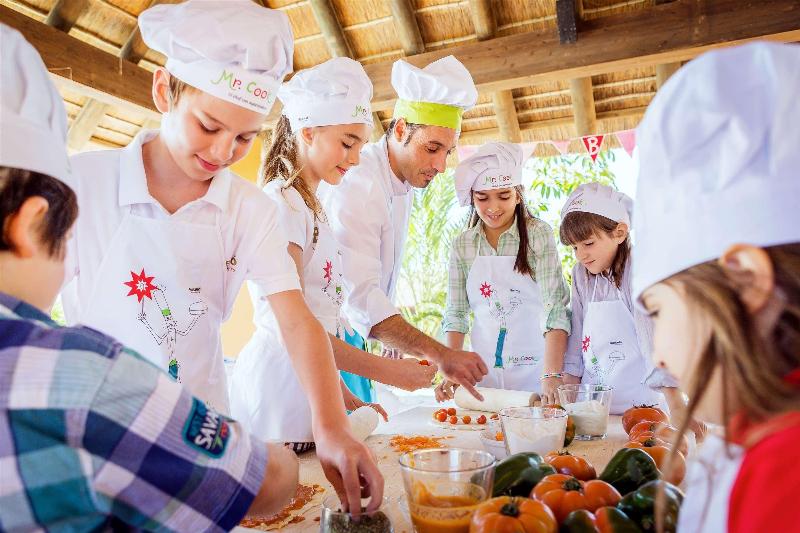 Отель Royal Hideaway Sancti Petri