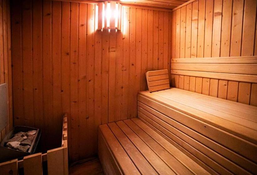 فندق ريفى La Casona Encanto Rural   Apartahotel Spa Llanes