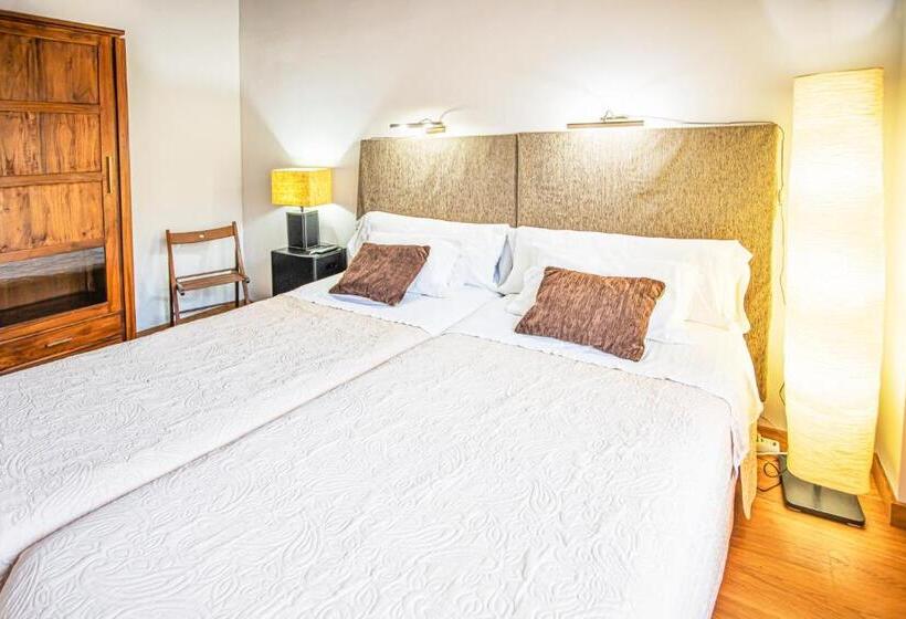 فندق ريفى La Casona Encanto Rural   Apartahotel Spa Llanes