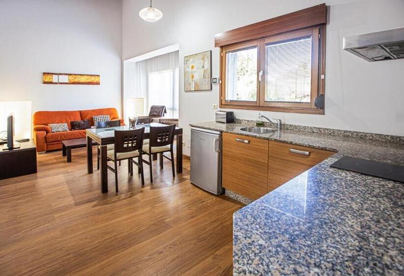 فندق ريفى La Casona Encanto Rural   Apartahotel Spa Llanes