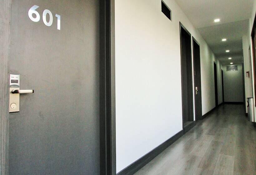 هتل San Fernando Real