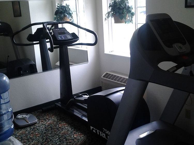 酒店 Toledo Bridgepointe Inn & Suites By Hollywood Casino, Downtown, Owens College